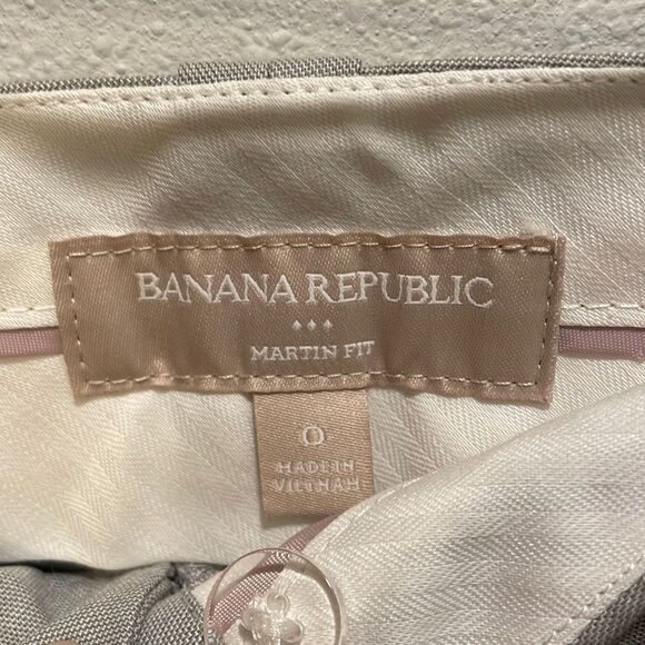 Banana republic light gray slacks￼ - Picture 4 of 12